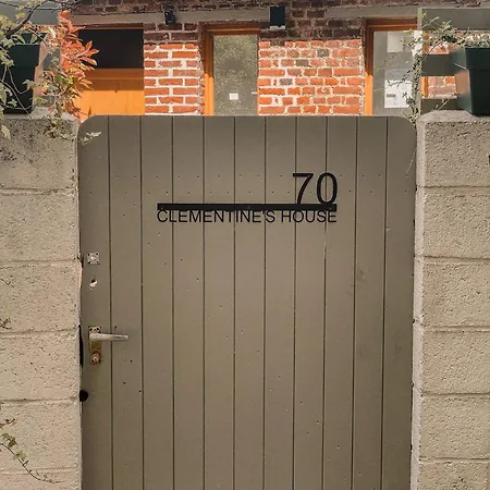 Clementines House ゲストハウス