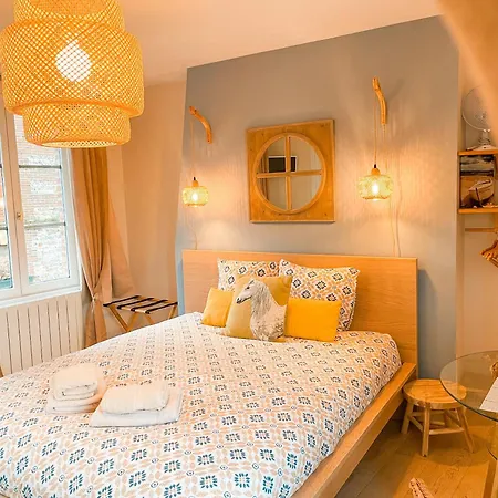 Pensión Clementines House 3*