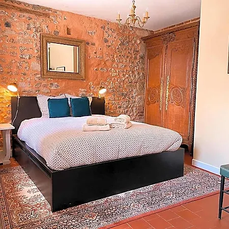 Clementines House Konukevi 4*